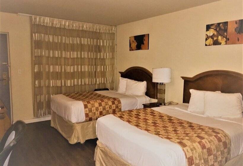 Номер Стандарт 2 Двуспальные Кровати, Ramada By Wyndham Anchorage