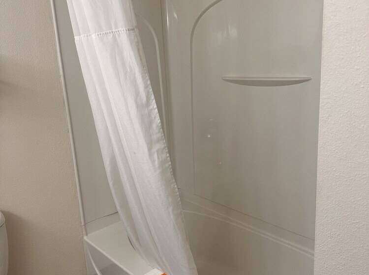 غرفه قياسيه سريرين مزدوجين, Ramada By Wyndham Anchorage