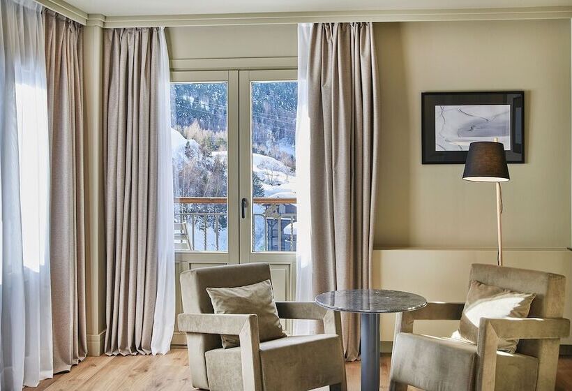 سوییت جونیور, Serras Andorra