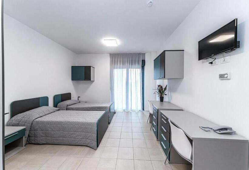 غرفة قياسية مزوَّدة بشُرفة, Sph