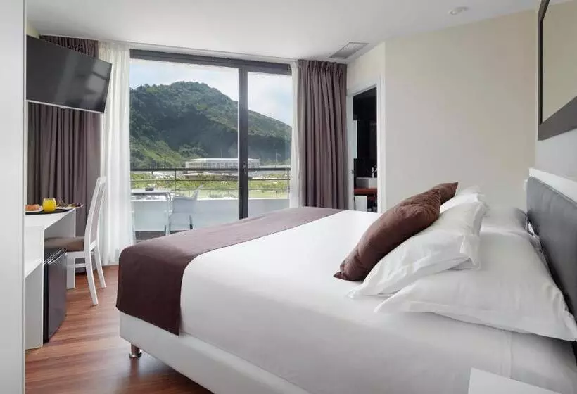 Superior Room with Terrace