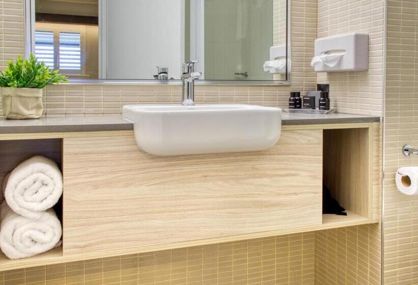 豪华房间, The Palmer Collective