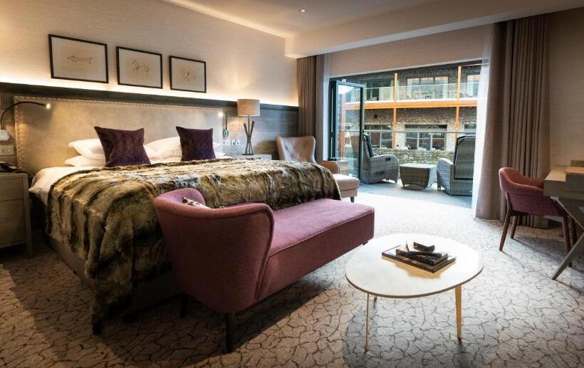 주니어 스위트, Lodore Falls Hotel & Spa