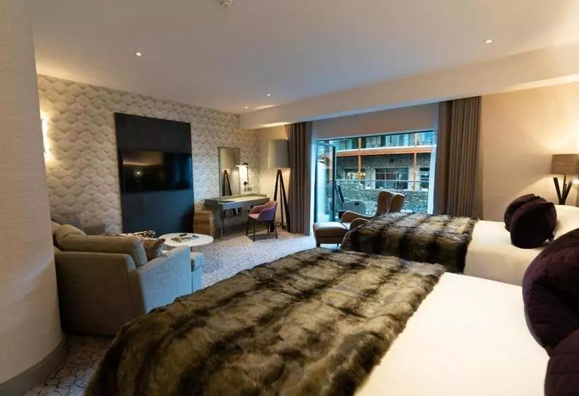 スイート, Lodore Falls Hotel & Spa