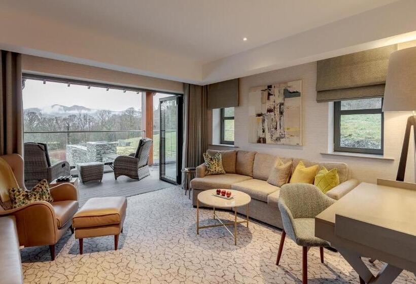 이그제큐티브 스위트, Lodore Falls Hotel & Spa