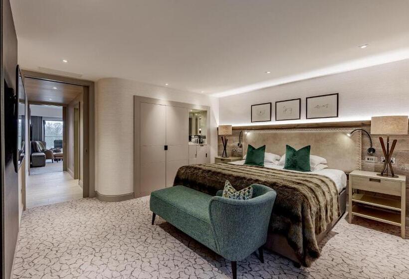 이그제큐티브 스위트, Lodore Falls Hotel & Spa