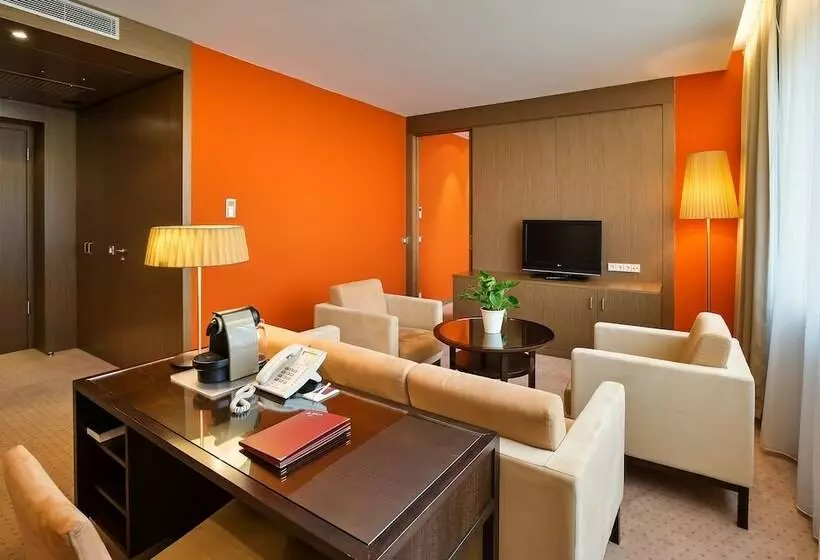 سوییت اجرایی, Austria Trend Hotel Savoyen Vienna   4 Stars Superior