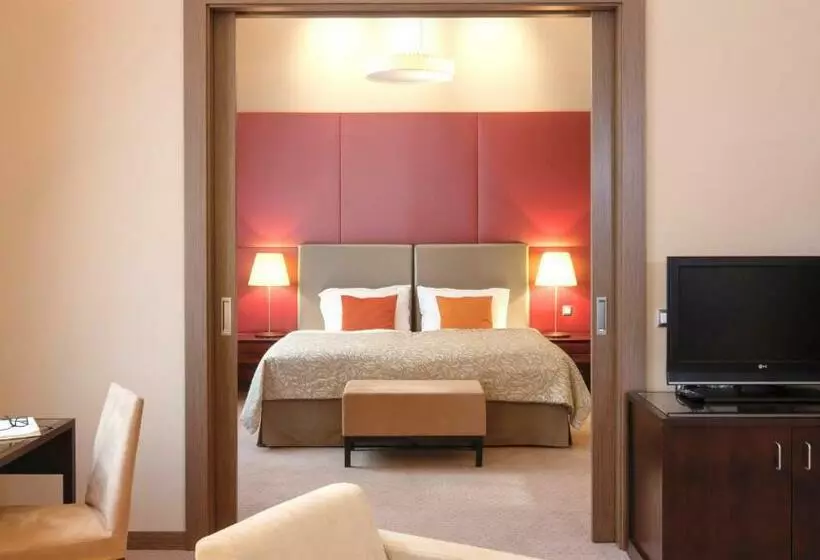 اتاق خانوادگی, Austria Trend Hotel Savoyen Vienna   4 Stars Superior