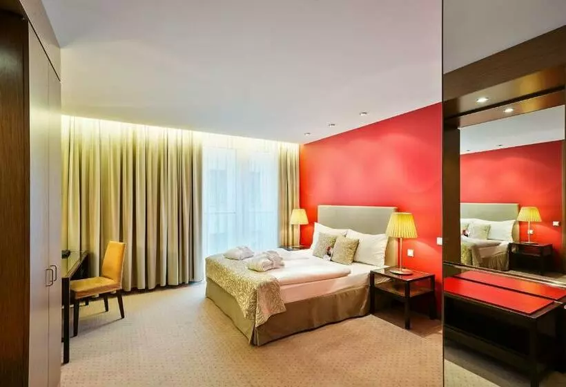 اتاق دلوکس مخصوص معلولین, Austria Trend Hotel Savoyen Vienna   4 Stars Superior