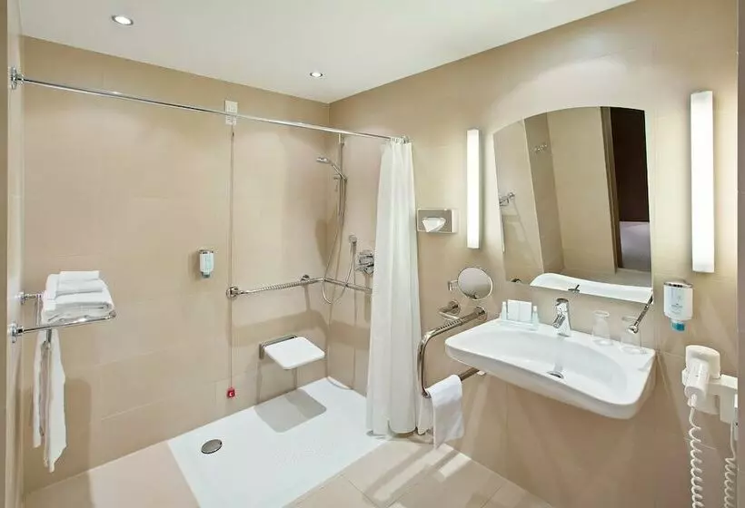 اتاق دلوکس مخصوص معلولین, Austria Trend Hotel Savoyen Vienna   4 Stars Superior