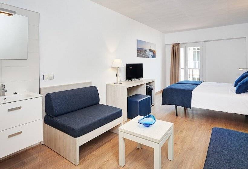 Family Suite, Colonial