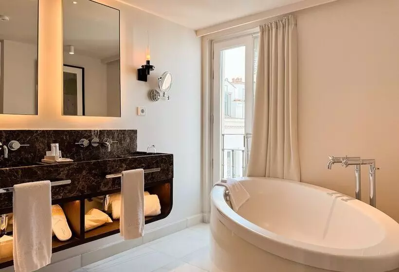 اتاق استاندارد, Hospes Puerta De Alcalá, A Member Of Design Hotels