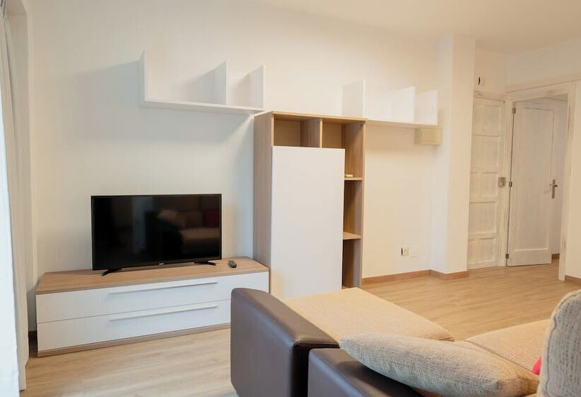 Апартаменты 2 Спальни, Colonial