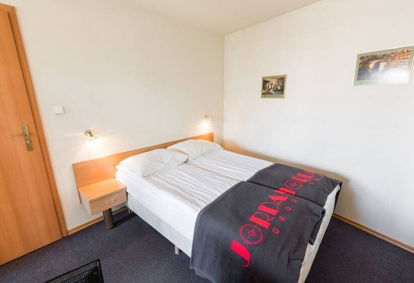 经济房, Jordan Pokoje Gościnne