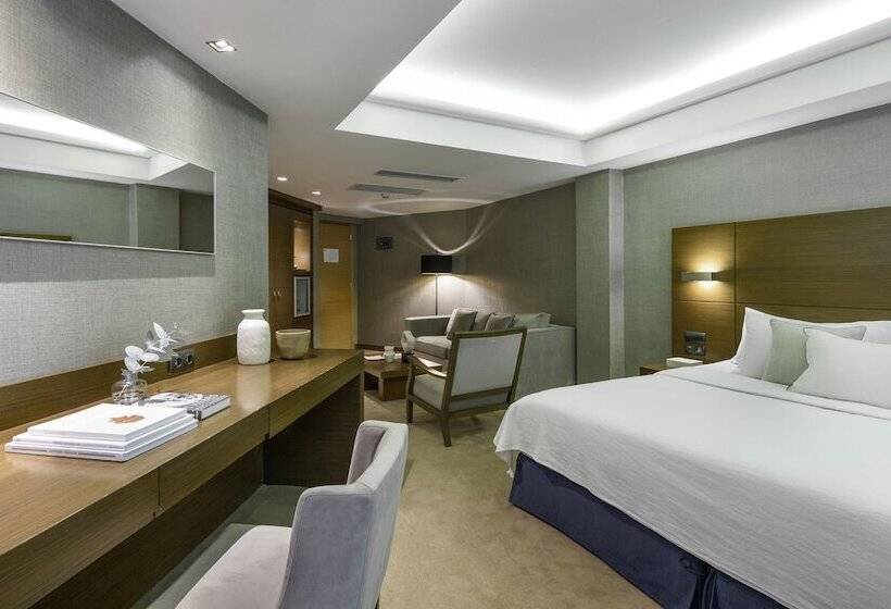 Полулюкс, Anatolia