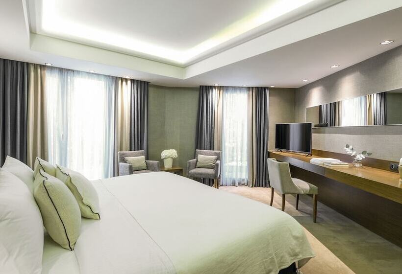 Полулюкс, Anatolia