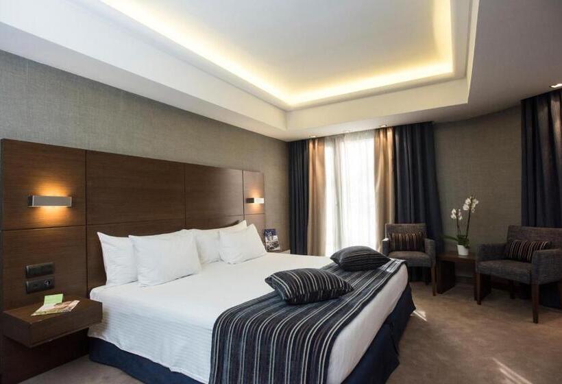 Полулюкс, Anatolia