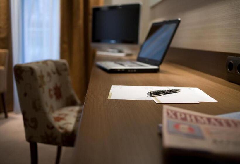 Family Suite, Anatolia