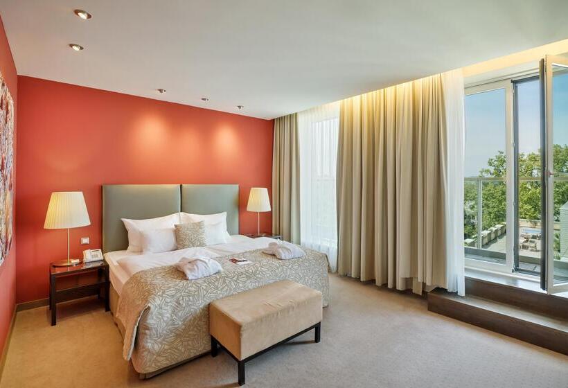 سوییت, Austria Trend Hotel Savoyen Vienna   4 Stars Superior