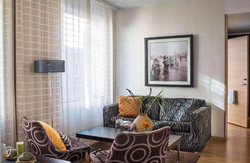 اتاق خانوادگی, Best Western Plus Time
