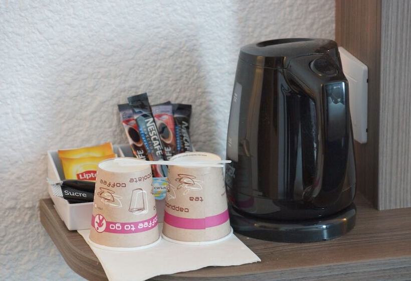 スタンダードトリプルルーム, Brit Hotel Montpellier Parc Expo