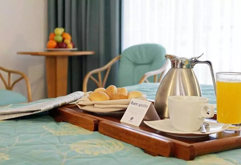 بانگلوی استاندارد, Estelar Santamar Hotel & Centro De Convenciones