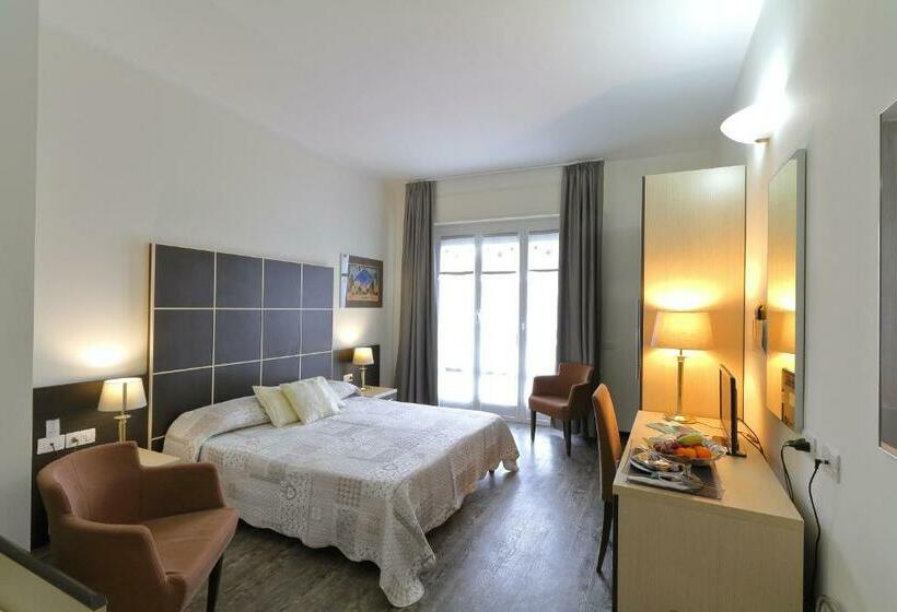 غرفة قياسية, Ferrari