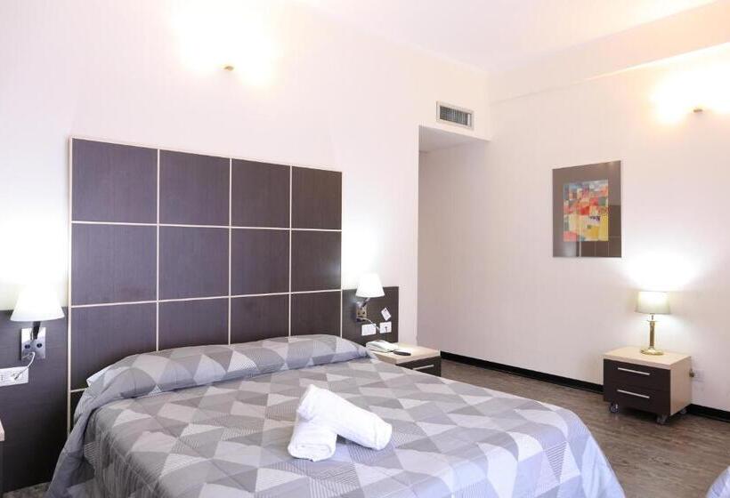 غرفة قياسية, Ferrari