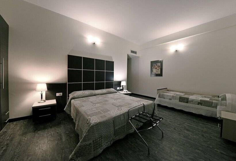 غرفة قياسية ثلاثية, Ferrari