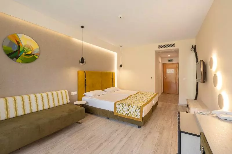 公園の見えるスタンダードルーム, Grifid Encanto Beach Hotel   Medispa, Ultra All Inclusive & Private Beach