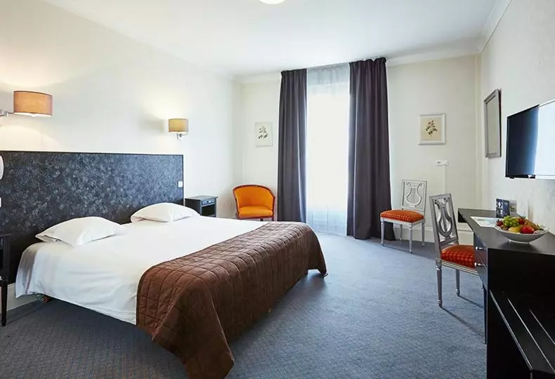 Comfort-huone, Hôtel Cosmos & Spa