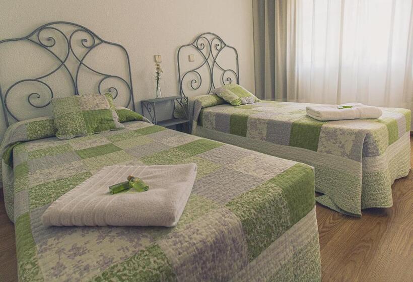 اتاق خانوادگی, La Muñequilla