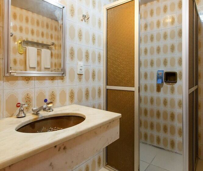 标准单人间, Mirante