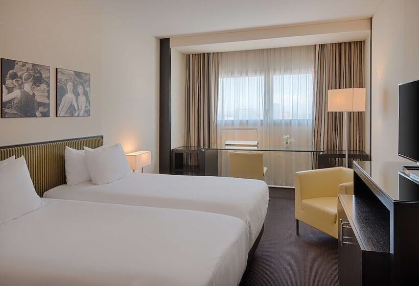 Habitació Superior amb Vistes, NH Padova