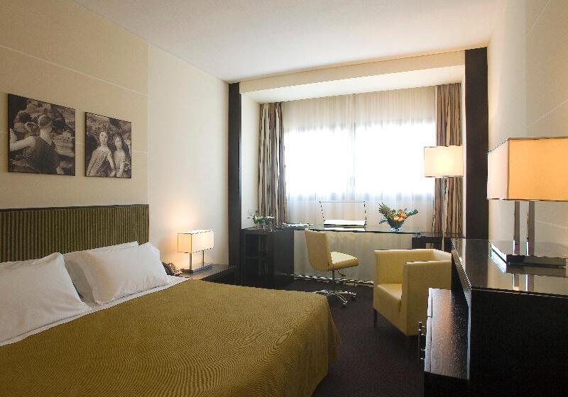 Habitació Superior amb Vistes, NH Padova