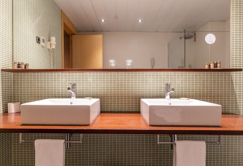 اتاق سوپریور, Onix Liceo