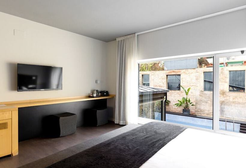 اتاق سوپریور, Onix Liceo