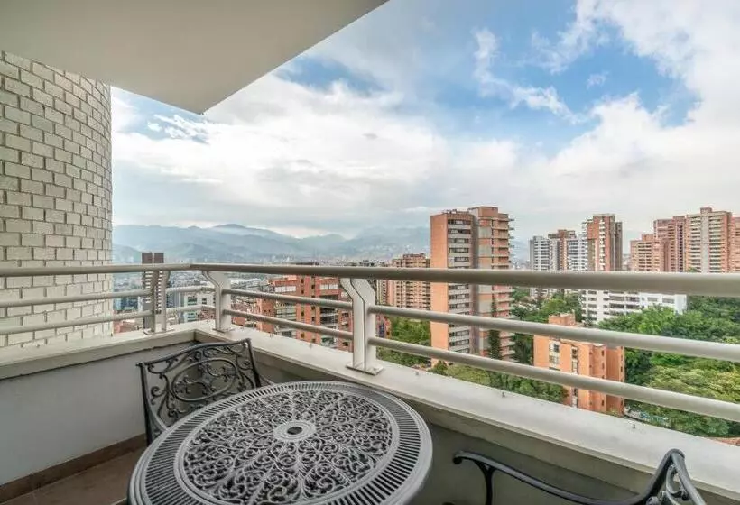 آپارتمان 1 خوابه با بالکن, Poblado Alejandria