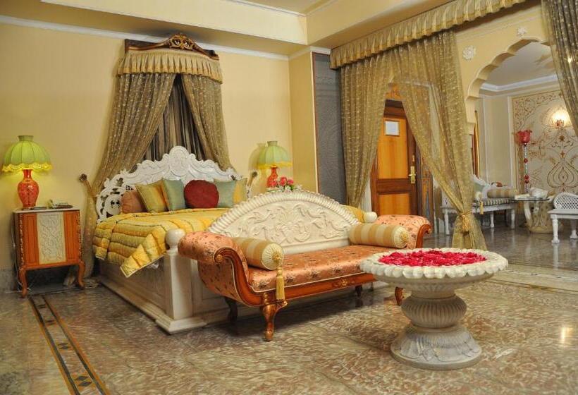 デラックススイート, Shiv Vilas Resort