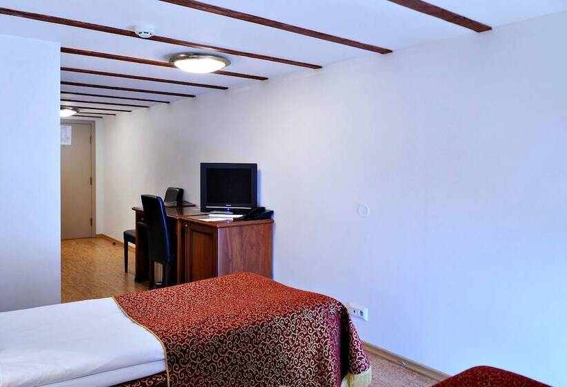 اتاق اکونومی, St.olav