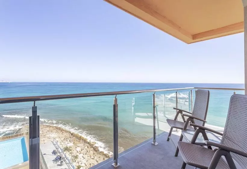 سوییت جونیور با چشم‌انداز دریا, Suites Del Mar By Melia
