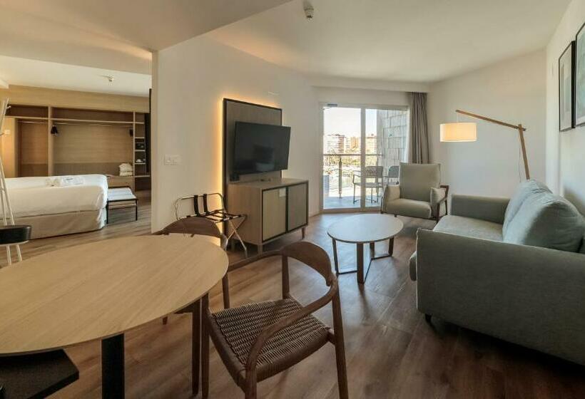 سوئیت جونیور با چشمانداز, Suites Del Mar By Melia