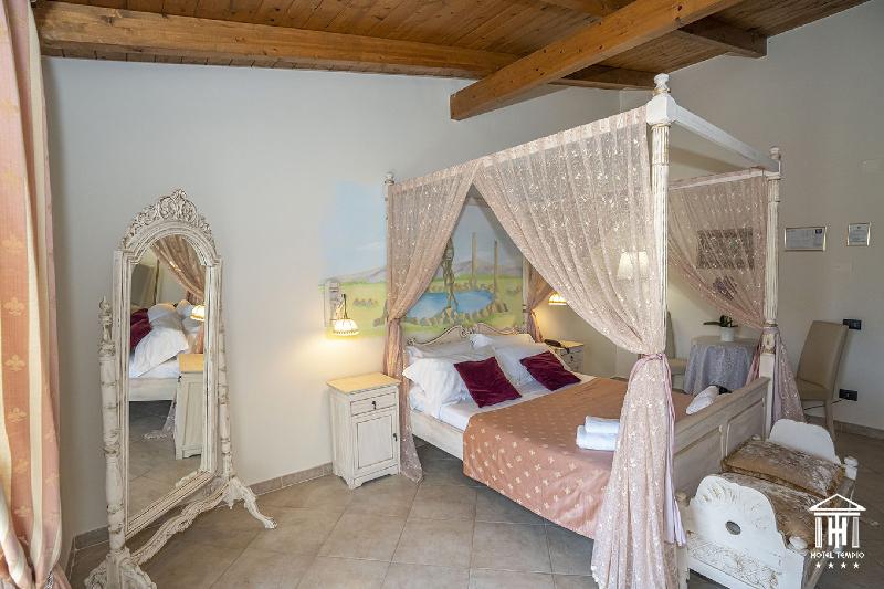 סוויטת ג'וניור, Tempio