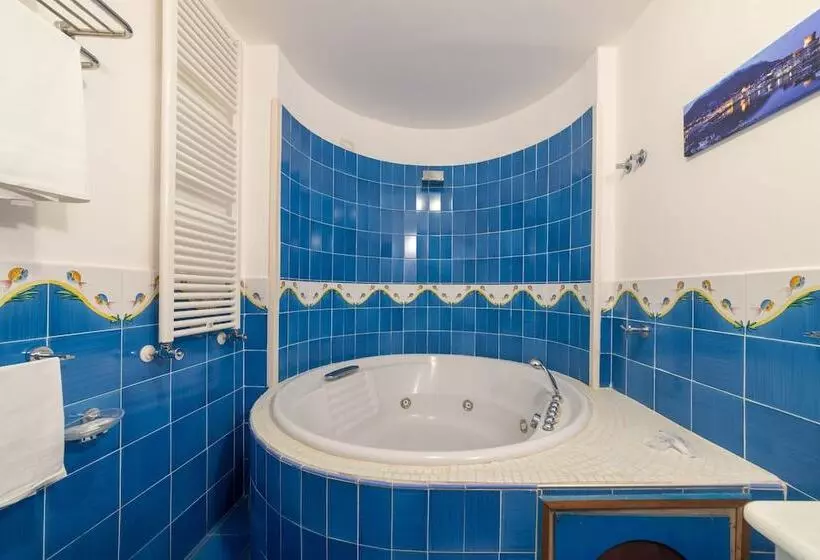 اتاق لوکس, Terme Zi Carmela