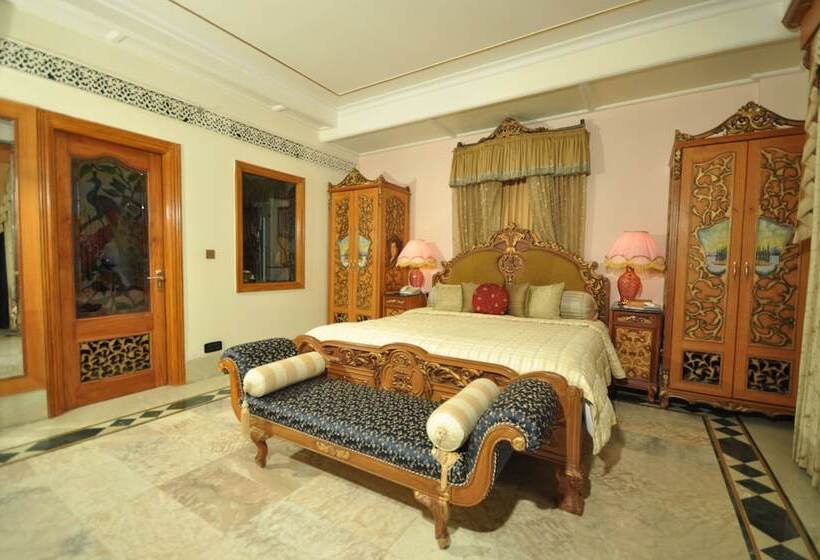 スイート, Shiv Vilas Resort