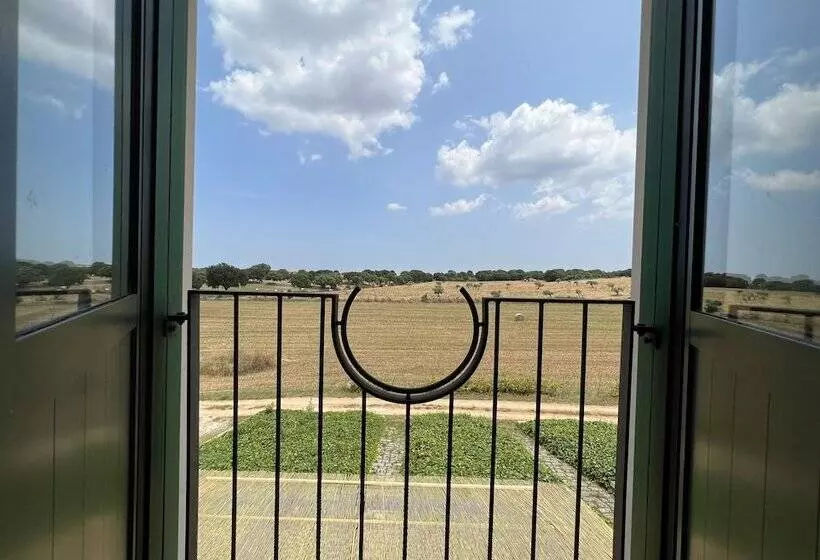 اتاق راحتی, Apulia Victor Country