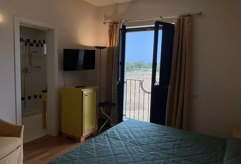 اتاق راحتی, Apulia Victor Country