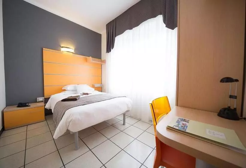 Standard Yhden Hengen Huone, Villa Igea