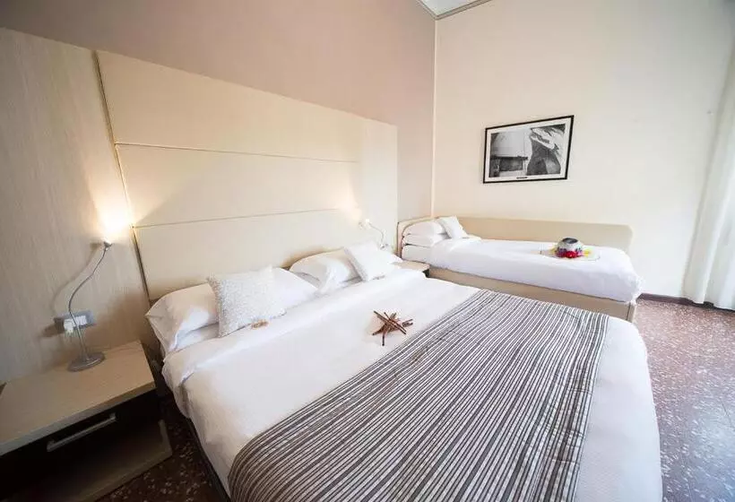 Standard Kolmen Hengen Huone, Villa Igea