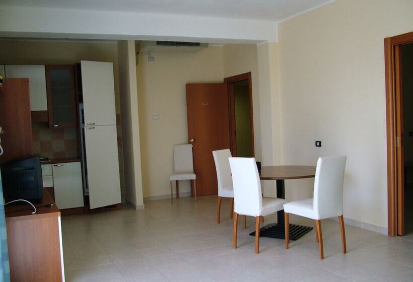 家庭间, Villaggio S. Antonio